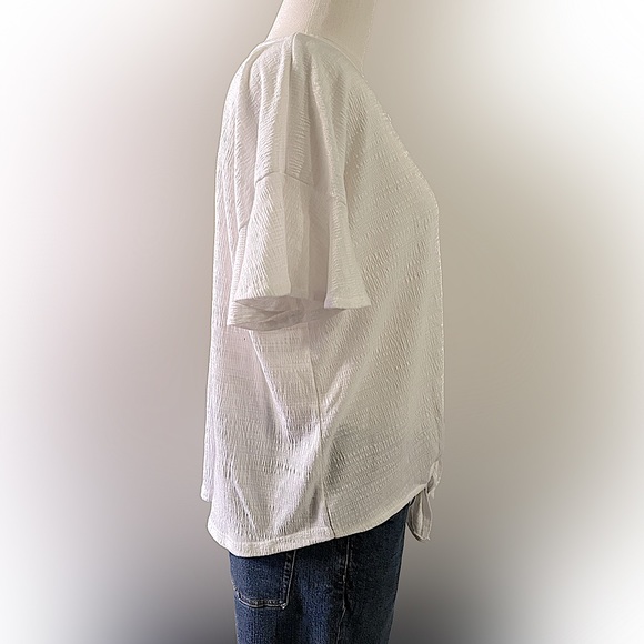 Cable & Gauge Tie Waist Flutter Sleeve Blouse - Picture 4 of 4